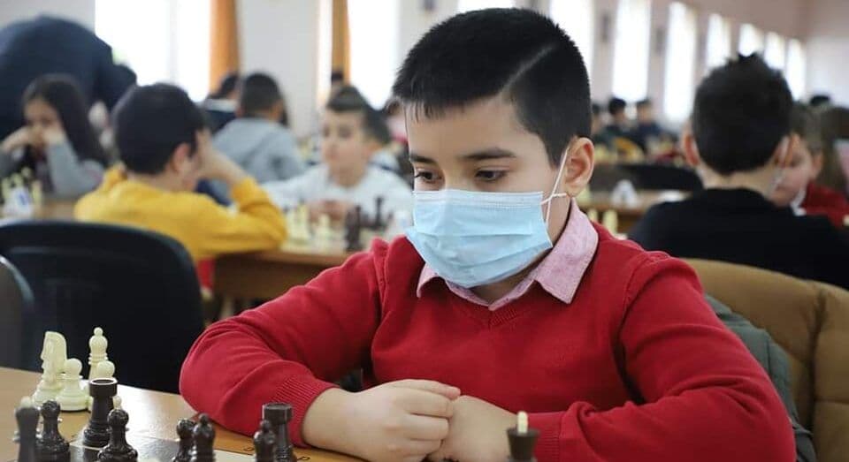 Գրիգորյան Արկադին 100% արդյունքով գրավեց 1-ին տեղը և լրացրեց 4-րդ կարգ։