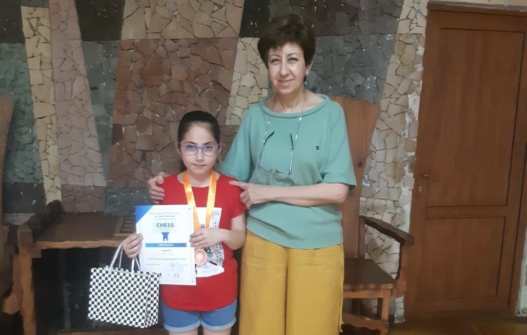 Տ․Պետրոսյանի անվան շ/տ մդ-ի 1-ին պատանեկան միջազգային փառատոնում Ամելի Պողոսյանը գրավեց 3-րդ տեղ