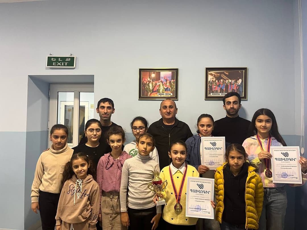 Մասիս քաղաքում ավարտվեց աղջիկների մրցաշարը