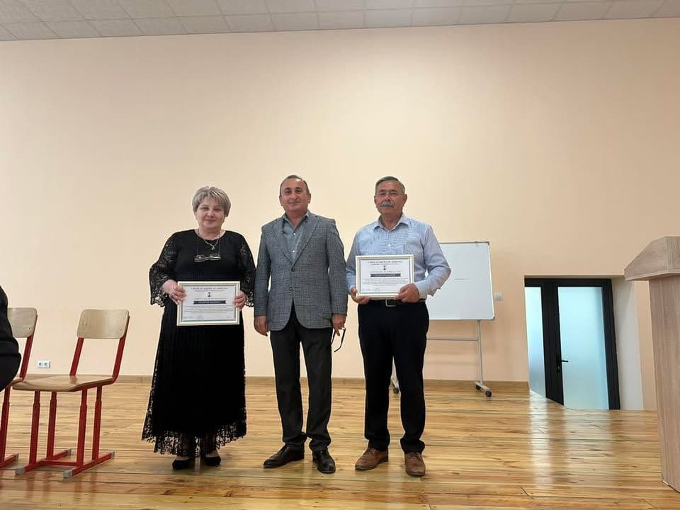 Փոքր Վեդու միջնակարգ դպրոցի տնօրենությունը կազմակերպել էր սպորտային հաջողություններ գրանցած երեխաների հանդիսավոր պատվոգրերի հանձնման արարողություն